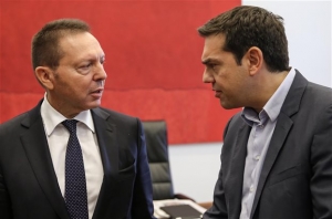 Διαστάσεις λαμβάνει η κόντρα κυβέρνησης-Στουρνάρα