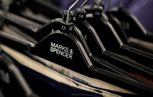 <div>Marks&amp;Spencer: Θα κλείσει 100 καταστήματα μέχρι το 2022</div>