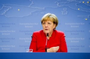 Διαδικτυακή δημοσκόπηση Spiegel: 44% Σουλτς, 38% Μέρκελ