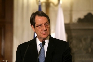 Κρίσιμες διαπραγματεύσεις Αναστασιάδη-Ακιντζί