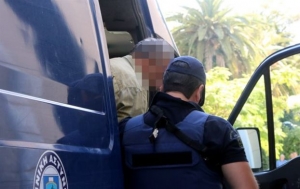 Πολυμελές κύκλωμα διακινούσε μετανάστες στην ΕΕ μέσω Βαλκανίων