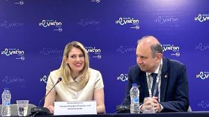 Η τεχνητή νοημοσύνη μετασχηματίζει την εργασία, τονίζει η υφυπουργός Εργασίας Άννα Ευθυμίου
