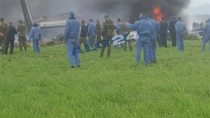 Αλγερία: Κατέπεσε στρατιωτικό αεροπλάνο με πολλούς επιβαίνοντες