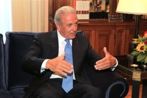 Θα είναι τελικά υποψήφιος Πρόεδρος ο Δ. Αβραμόπουλος;