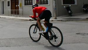 Αγγλία: Οδηγός γρονθοκόπησε ποδηλάτες επειδή τον καθυστερούσαν (vid)