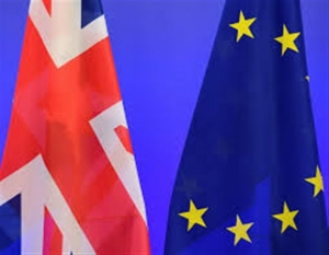 Διπλασιάστηκαν μετά το Brexit οι αιτήσεις Βρετανών για ιρλανδικό διαβατήριο