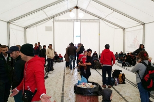 Ιατρικές μονάδες για τους πρόσφυγες στην Ειδομένη