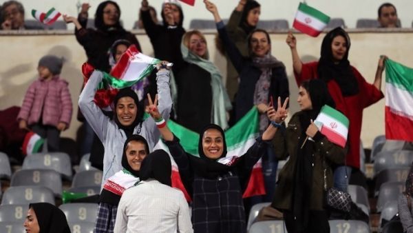 Ιράν: Απαγόρευσε ξανά στις γυναίκες την είσοδο τους σε γήπεδο ποδοσφαίρου
