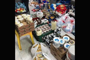 Προσφορά τροφίμων από την Κοινότητα Αξιούπολης