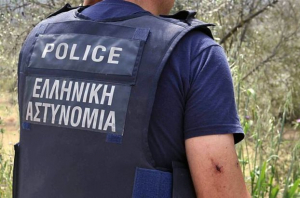 Ταξιδιωτικοί σάκοι γεμάτοι με αρχαιότητες εντοπίστηκαν στην Αρτα