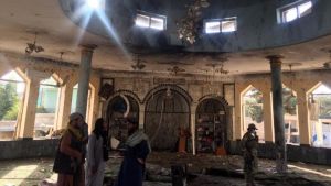 Αφγανιστάν: Αναλαμβάνει την ευθύνη το Ισλαμικό Κράτος για την πολύνεκρη επίθεση σε τέμενος