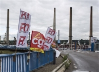 Γαλλία: Στα τρένα η σκυτάλη των κινητοποιήσεων-Ατεγκτος ο Ολάντ