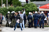 Δύο προσαγωγές σε συμπλοκές έξω από τον ΧΥΤΑ Λευκίμμης [Εικόνες]