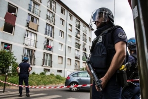 Δύο τραυματίες από πυροβολισμούς στο Παρίσι