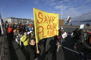Παρίσι και ακτιβιστές προ της Διάσκεψης για το Κλίμα-Mπλόκο σε 1.000 άτομα