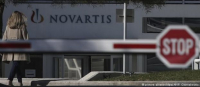 Γερμανικά ΜΜΕ: Η κυβέρνηση ίσως ωφεληθεί από το σκάνδαλο Novartis