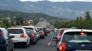 Μποτιλιάρισμα και καθυστέρηση στην έξοδο των Θεσσαλονικέων για Χαλκιδική