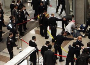 Ένοπλη επίθεση στο δικαστικό μέγαρο Κωνσταντινούπολης – Δύο νεκροί