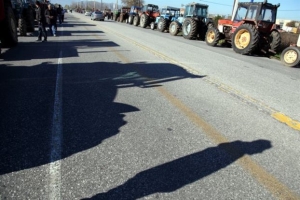 Αγροτικά μπλόκα έως και τις 20 Ιανουαρίου