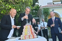 Ποιο Brexit; Τα γενέθλια της βασίλισσας...