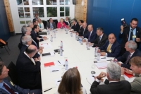 ΥΠΕΞ: Η Τουρκία τίναξε στον αέρα τη Διάσκεψη για το Κυπριακό