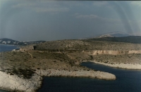 Αρχαίος δρόμος στην παραλία του Μεγάλου Καβουριού