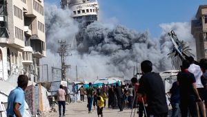Η ανθρωπιστική κρίση στη Γάζα κάτω από τους ισραηλινούς βομβαρδισμούς