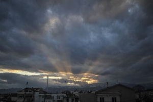 Τοπικές βροχές και σκόνη από την Αφρική την Τετάρτη