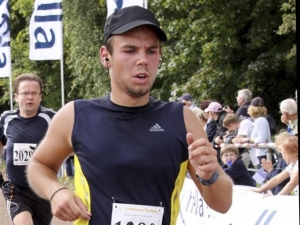 Οι συγγενείς των θυμάτων της πτήσης της Germanwings κατά της σχολής ATCA