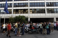 Τι προβλέπει το προσχέδιο νόμου για τους δημοτικούς υπαλλήλους