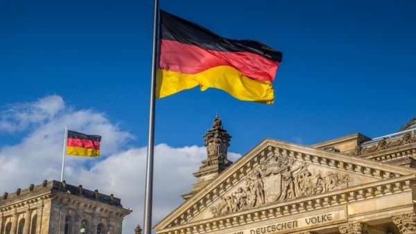 Γερμανία: Ο αρμόδιος φορέας δεν αποκλείει δελτίο σε ρεύμα και αέριο θέρμανσης τον χειμώνα