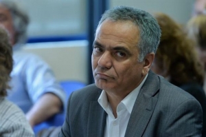 Σκουρλέτης: Αντιδημοκρατική η φιλολογία για ακύρωση του δημοψηφίσματος