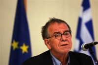 Μουζάλας: Το 50% των προσφύγων στα νησιά εισήλθαν παράνομα στη χώρα