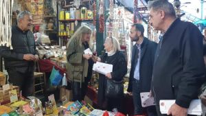 ΚΚΕ: Περιοδεία του κόμματος στην κεντρική αγορά της Θεσσαλονίκης