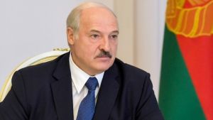 Λουκασένκο: «Μας ζητούν να μην πάμε σε πόλεμο με την Ουκρανία σε καμία περίπτωση»