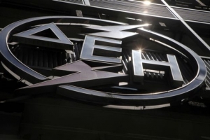 ΔΕΗ: Κόβει το ρεύμα για απλήρωτους λογαριασμούς σε 100.000 νοικοκυριά