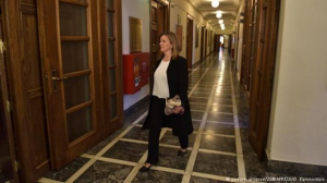 Γερμανικά ΜΜΕ: Η Αντωνοπούλου εκθέτει τον Τσίπρα