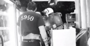 Η ΕΛ.ΑΣ. ψάχνει «όλο το βίντεο» για το «πλιάτσικο» στο περίπτερο