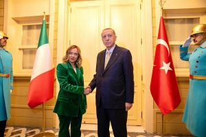 Μελόνι – Ερντογάν: Συζήτηση για Μεταναστευτικό, Γάζα και εμπορικές σχέσεις στη Τουρκία