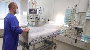 Γερμανία: Οι θάνατοι εξαιτίας της Covid-19 ξεπέρασαν τους 78.000