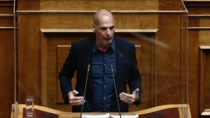 Βαρουφάκης: Το έλλειμμα φέτος και το επόμενο έτος θα φθάσει στο 15%