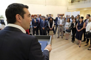 Ο Πρωθυπουργός συναντάται με Μέι και Κόρμπιν