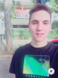Αριστούχοι: «Θέλω να μείνω στη χώρα μου αλλά...»