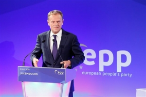 Τουσκ προς Άγκυρα: Εως Οκτώβριο η συζήτηση για κατάργηση βίζας
