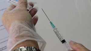 Γαλλίδα υπουργός: Το εμβόλιο της Johnson &amp; Johnson αναμένεται να εγκριθεί από τον EMA στις αρχές Μαρτίου