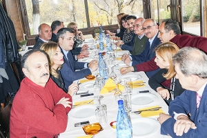 Τα είπαμε με τον Απ. Τζιτζικώστα και περιμένουμε ...έργα