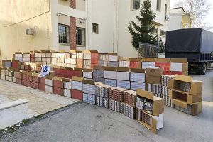 Αστυνομικοί της Παιονίας συνέλαβαν δυο με 1.980.000 λαθραία πακέτα τσιγάρων