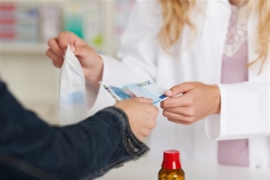 Κουρουμπλής: Με οικονομικά κριτήρια η συμμετοχή στα φάρμακα