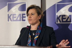 Καλογήρου: «Καμπανάκι» για προσφυγικό και ΦΠΑ στα νησιά