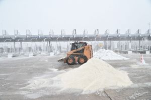 Κακοκαιρία «Μπάρμπαρα»: Περισσότερες από 150 νταλίκες ακινητοποιήθηκαν στα Μάλγαρα